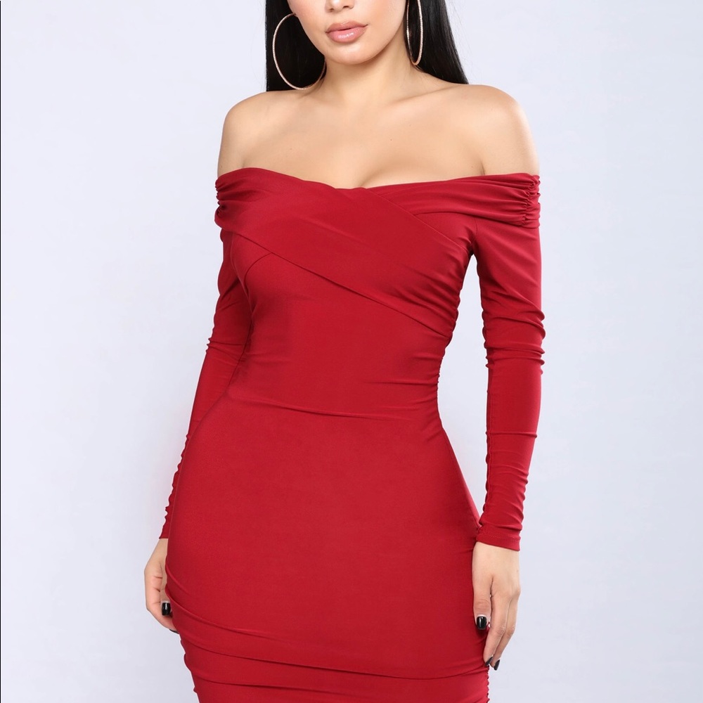 MIDI style dress in Burgundy